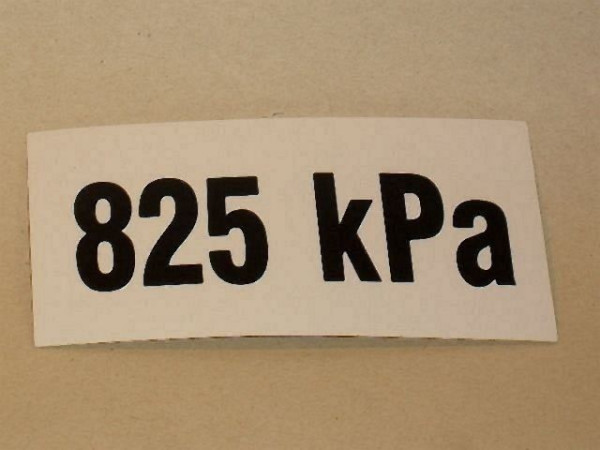 Samolepka tlaku 825 kPa